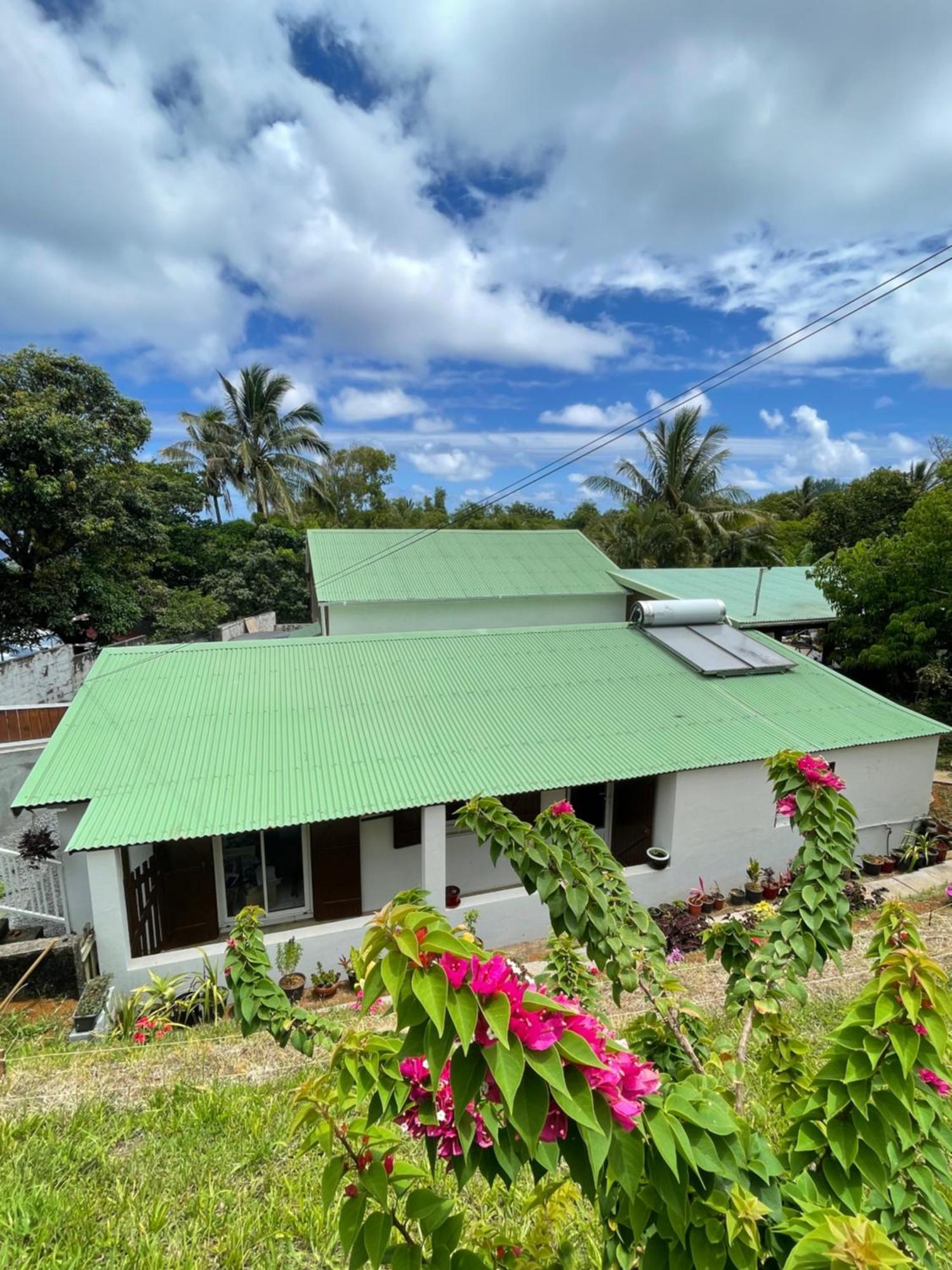 Bed and Breakfast Adenora Saint-Joseph Exterior foto